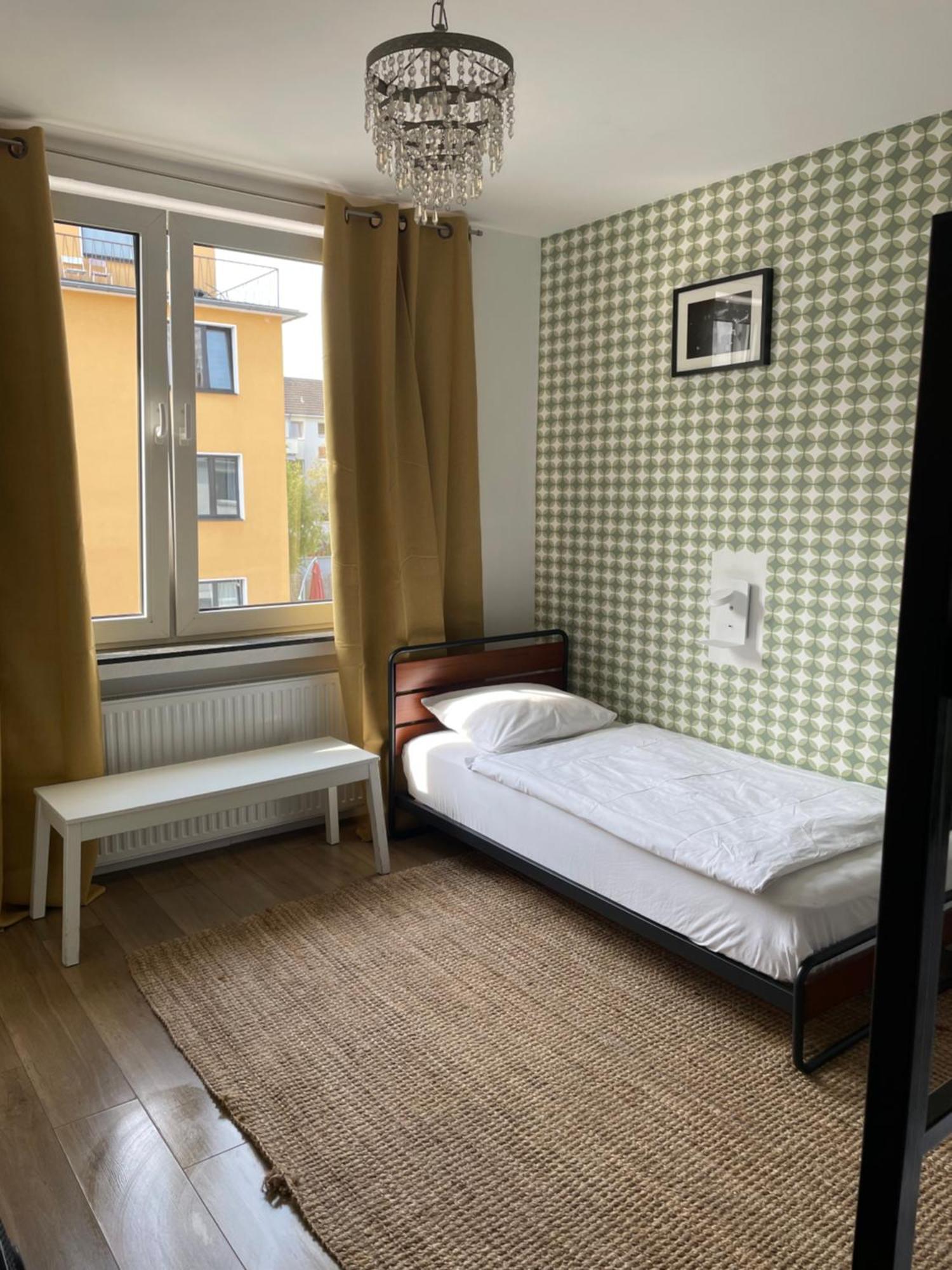 Weltempfaenger Backpacker Hostel Köln Dış mekan fotoğraf
